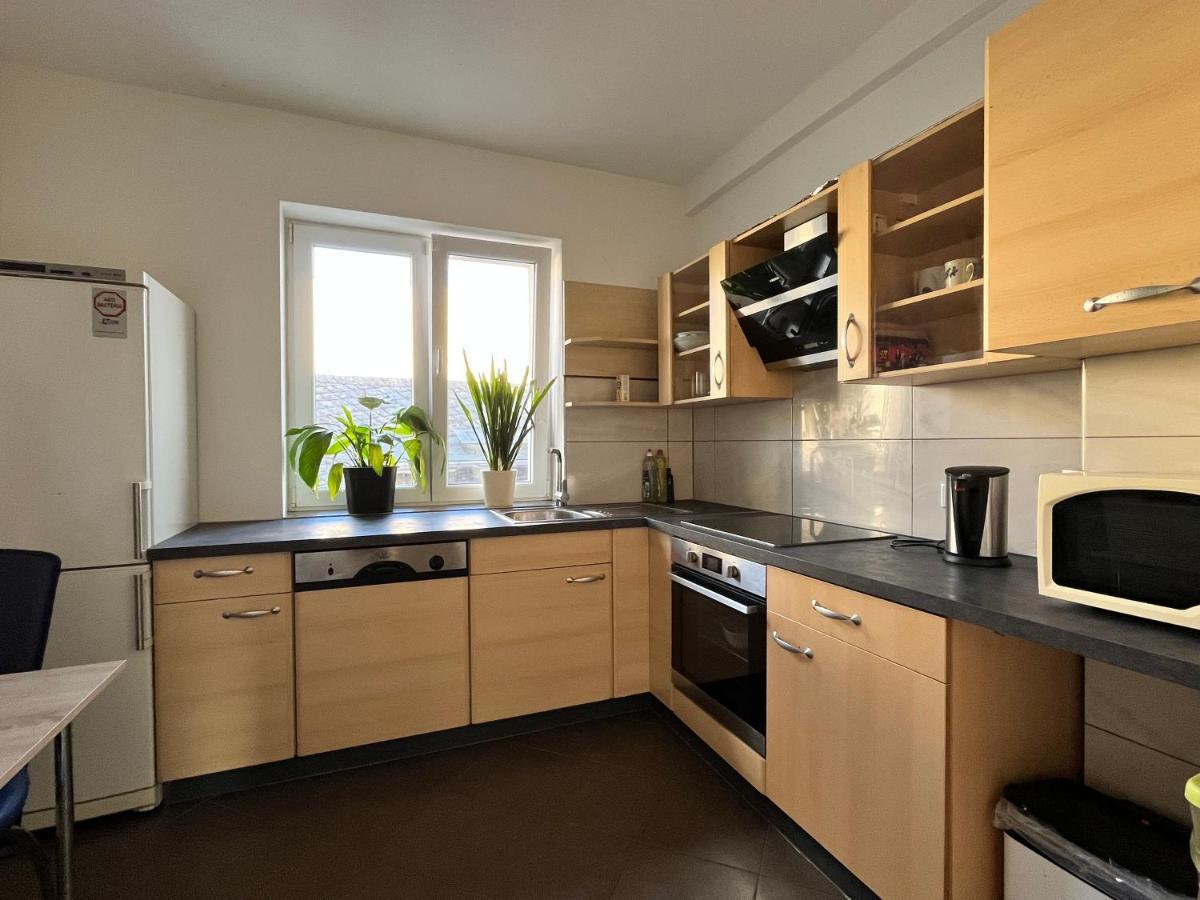 Gaestezimmer Limburg City ลิมบวร์ก อัน แดร์ ลาน ภายนอก รูปภาพ