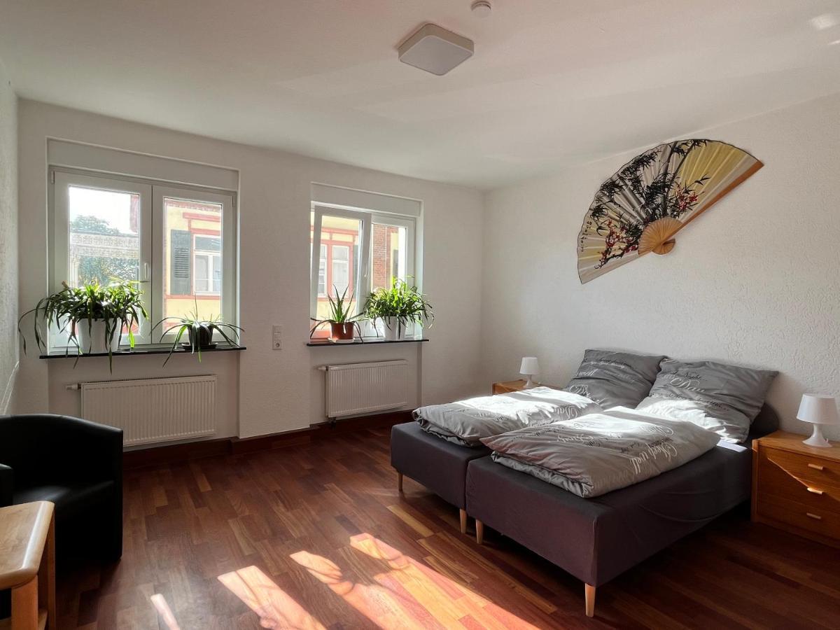 Gaestezimmer Limburg City ลิมบวร์ก อัน แดร์ ลาน ภายนอก รูปภาพ
