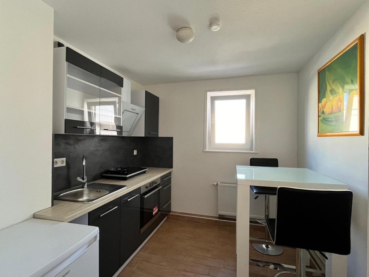Gaestezimmer Limburg City ลิมบวร์ก อัน แดร์ ลาน ภายนอก รูปภาพ